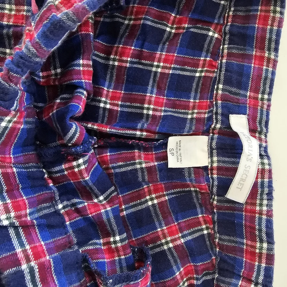 Victoria's Secret Size Small Flannel Pajama Pants - Picture 2 of 3